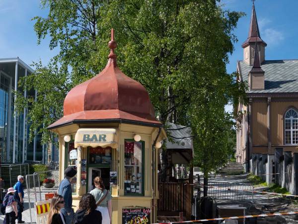 Torget rakettkiosk og domkirka